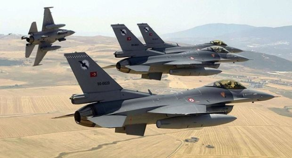 Yunanlar yenə türk təyyarəsinə hücum edib